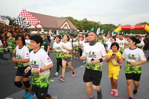 BIB: 
                            <button type="button" onclick="openModal(3530742)" class="btn btn-primary btn-sm float-right btn-popup" data-toggle="modal" data-target=".modal-high-quality">
                        <i class="fas fa-shopping-cart"></i> Add to Cart
                    </button>
                                            <button type="button" onclick="isThisMe(3530742, true)" class="btn btn-success btn-sm float-right btn-popup btn-isme hidden" data-toggle="tooltip" data-placement="bottom" title="นี่คือรูปของคุณใช่ไหม คลิกที่นี่เพื่อเอาเข้าอัลบั้ม">
                        <i class="fas fa-plus"></i> Add to album
                    </button>
                    <button type="button" onclick="isThisMe(3530742, false)" class="btn btn-warning btn-sm float-right btn-popup btn-isnotme hidden">
                        <i class="fas fa-ban"></i> Remove from album
                    </button>